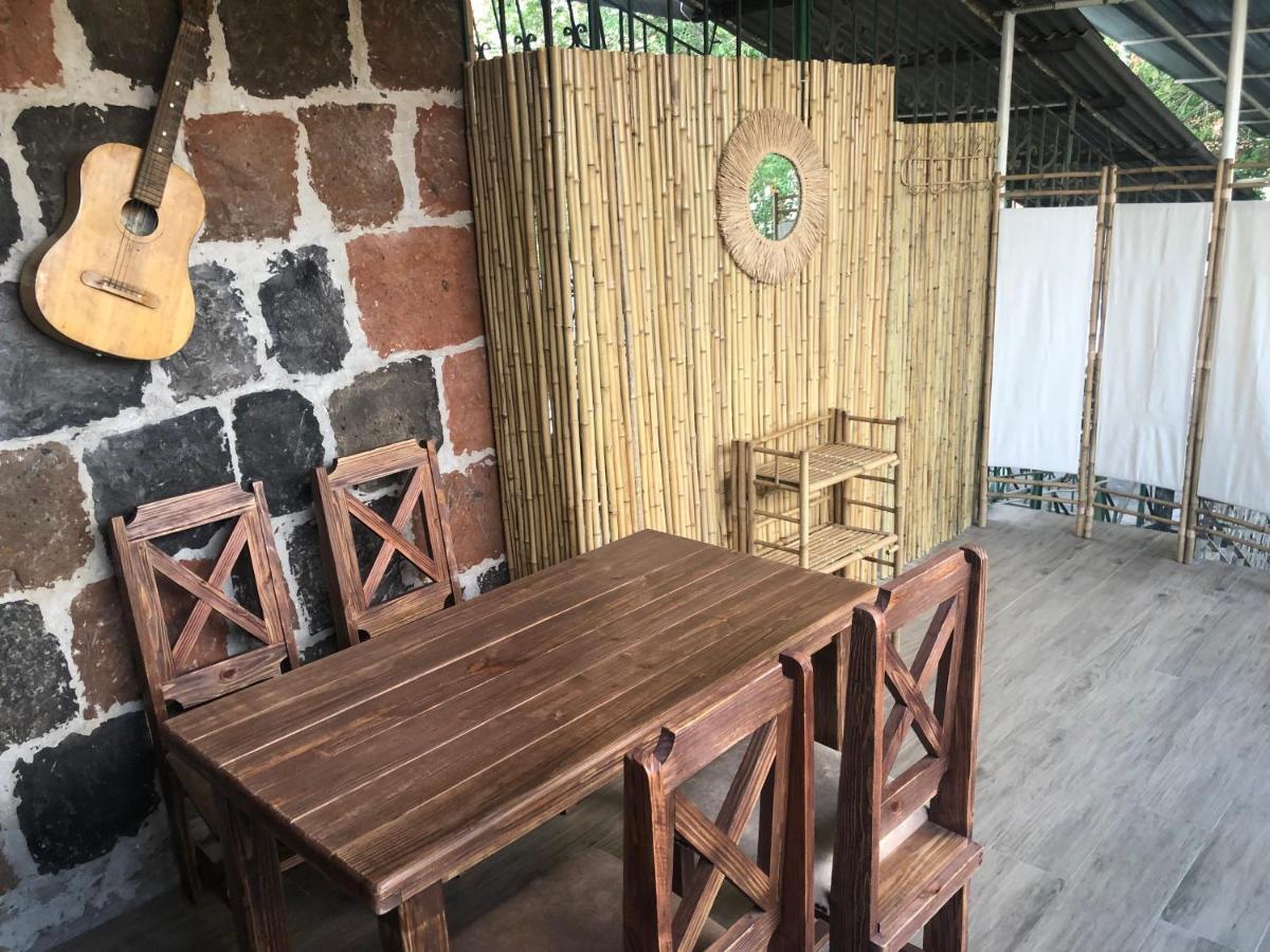Karen Garden Inn Erivan Exterior foto